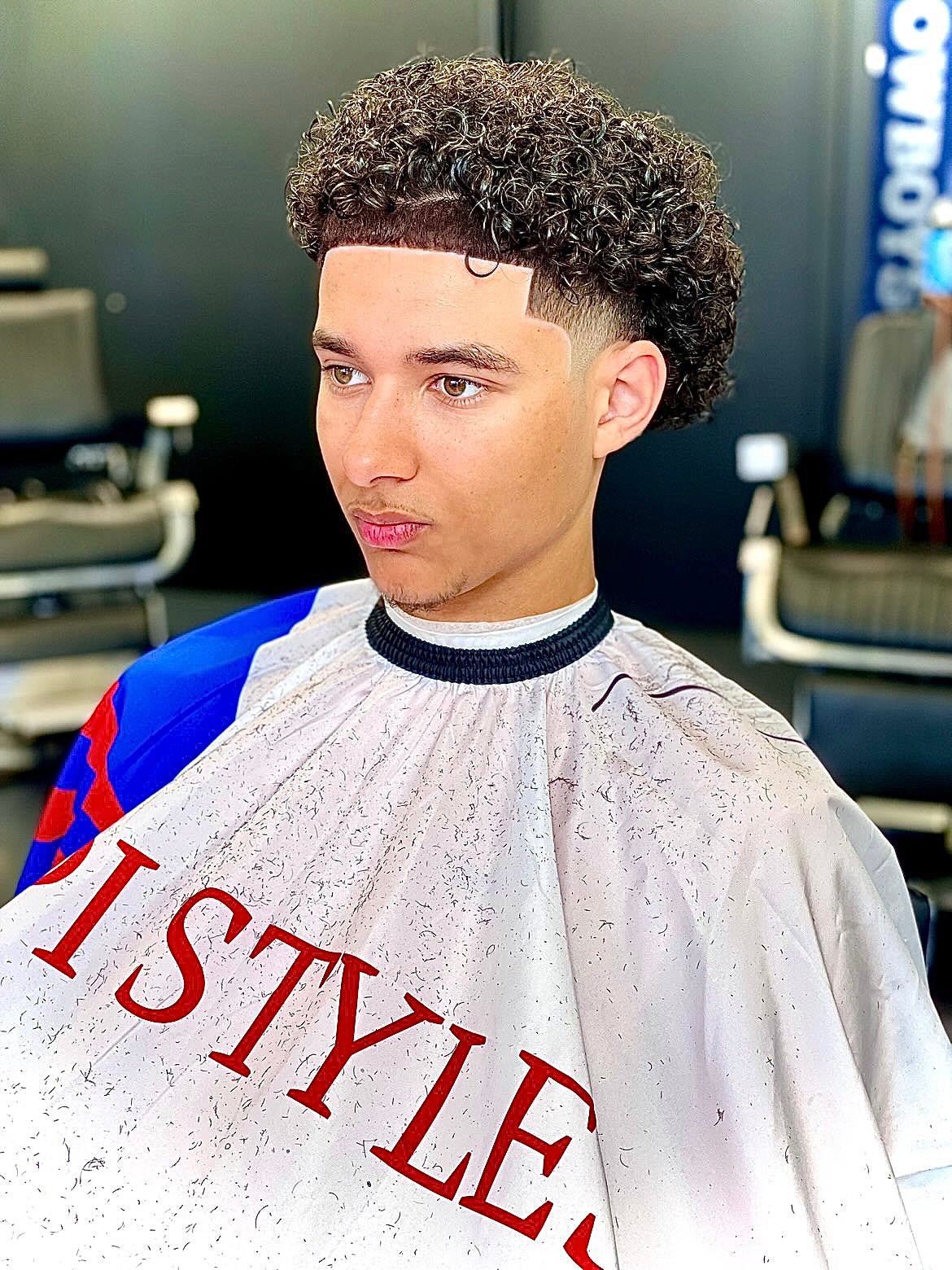 NEW:  SPI Styles Barber’s Cape (Many Colors)