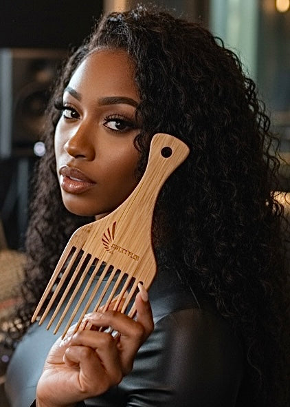 SPI Styles Natural Wooden Essential Oil-Infused Afro & Beard Pick (2-P