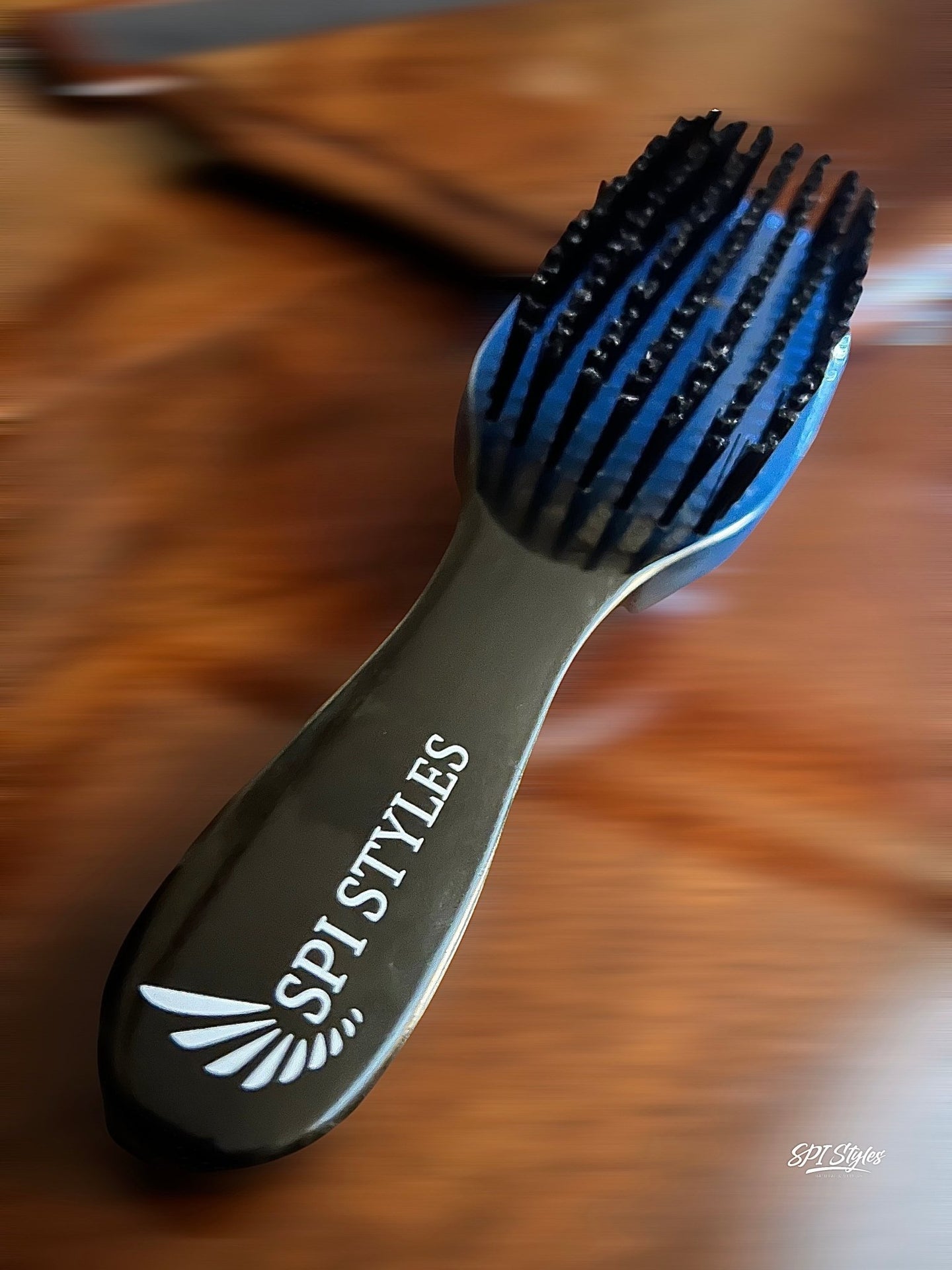 SPI Styles 7 Row Wave Professional Medium Wave Brush the best brush for wavers