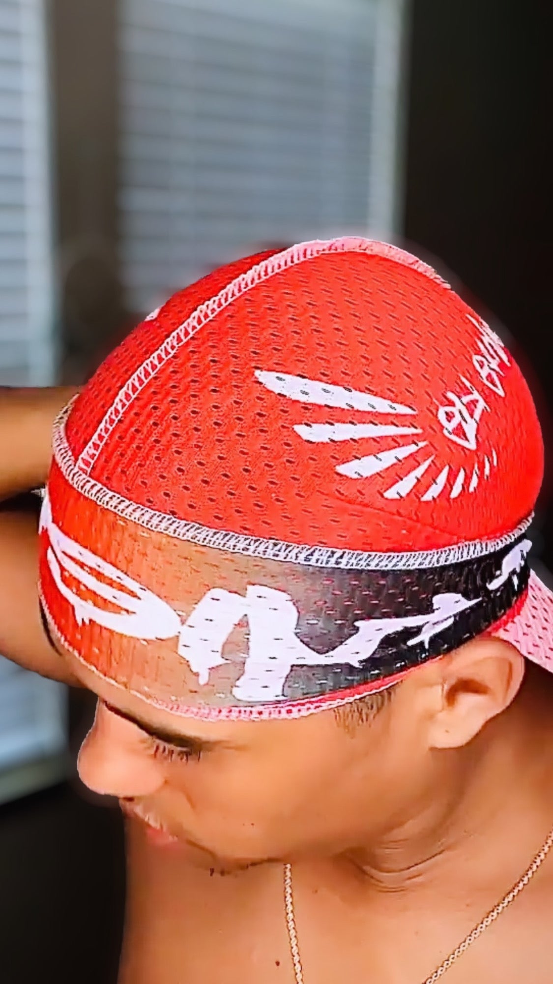 SPI Styles Ombre Red and Black Mesh Wash and Style Durag 
